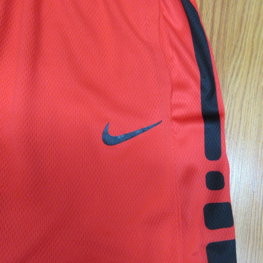 NIKE DRI-FIT POLYESTER MESH SHORTS RED & BLACK Sz X-LARGE, XL - Picture 2 of 4
